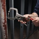 Milwaukee TORQUE LOCK C-pofás szimmetrikus befogású önzáró fogó 280mm