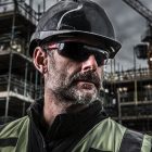 Milwaukee párásodásmentes védoszemüveg sötétített