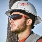 Milwaukee párásodásmentes védoszemüveg sötétített