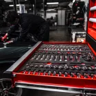 Milwaukee 32 részes racsni és dugókulcs készlet 3/8"