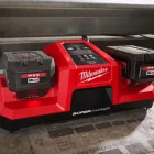Milwaukee M18 DBSC dupla akkumulátor töltő 18V