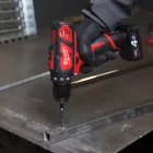 Milwaukee M12 BDD-402C akkus fúrócsavarozó 12V 2x4,0Ah