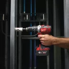Milwaukee M18 BPD-402C akkus ütvefúró-csavarozó 18V 2x4,0Ah