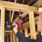 Milwaukee M18 BDD-402C akkus fúrócsavarozó 18V 2x4,0Ah