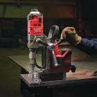 Milwaukee M18 FMDP-502C akkus mágnestalpas fúróállvány 18V 2x5,0Ah