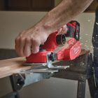 Milwaukee M18 BP-402C akkus gyalu 18V 2x4,0Ah