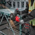 Milwaukee M18 FHSAG125XPDB-552X akkus sarokcsiszoló 18V 2x5,5Ah, 125mm