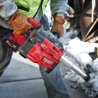 Milwaukee M12 UDEL-201B akkus L osztályú univerzális porelszívó 12V 1x2,0Ah