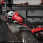 Milwaukee M18 ONEFSAG125XPDB-502X akkus sarokcsiszoló 18V 2x5,0Ah, 125mm
