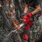 Milwaukee M18 FTHCHS30-802 akkus felso fogantyús láncfurész 18V 2x8,0Ah