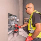 Milwaukee M18 BLIDRC-402C akkus kompakt ütvecsavarozó 18V 2x4,0Ah