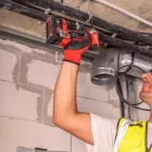 Milwaukee M18 BLIDRC-402C akkus kompakt ütvecsavarozó 18V 2x4,0Ah